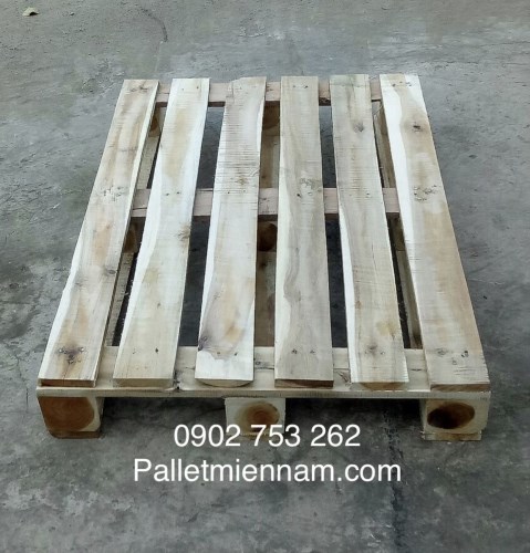 Pallet gỗ